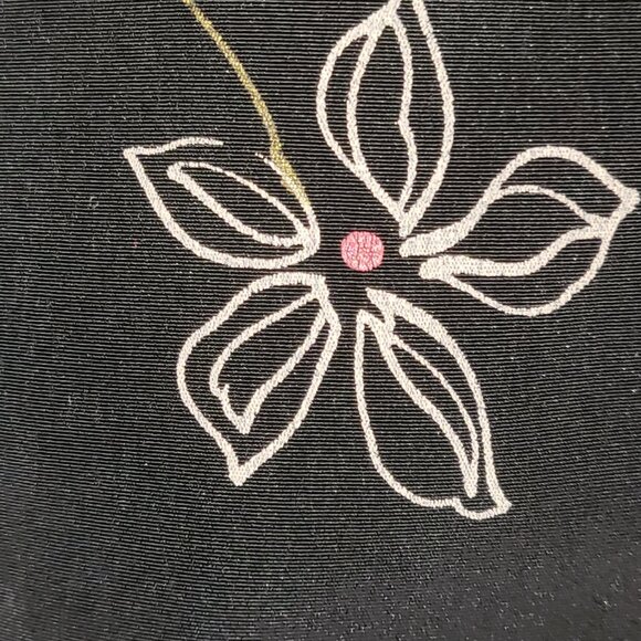 Maggie Barnes Blouse Long Sleeve Button Up Top Black Floral Plus Size 3X - Picture 5 of 13